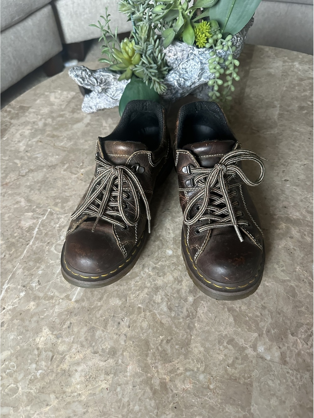 Dr. Doc Martens 11864 Air Wair Classic. Brown Leather shoes US 9 M